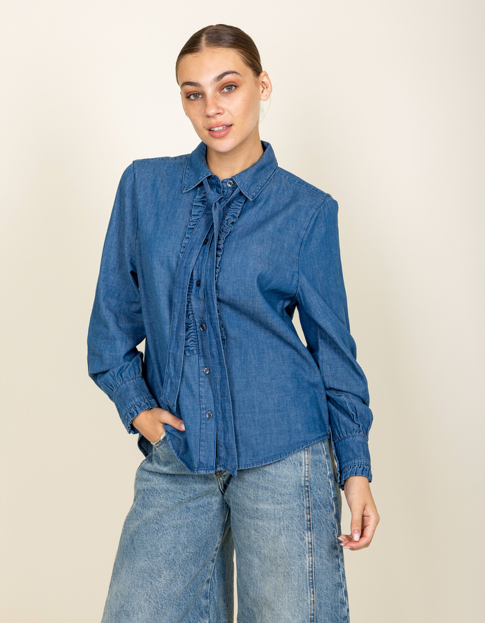 Denimlook bloes met strik en ruches