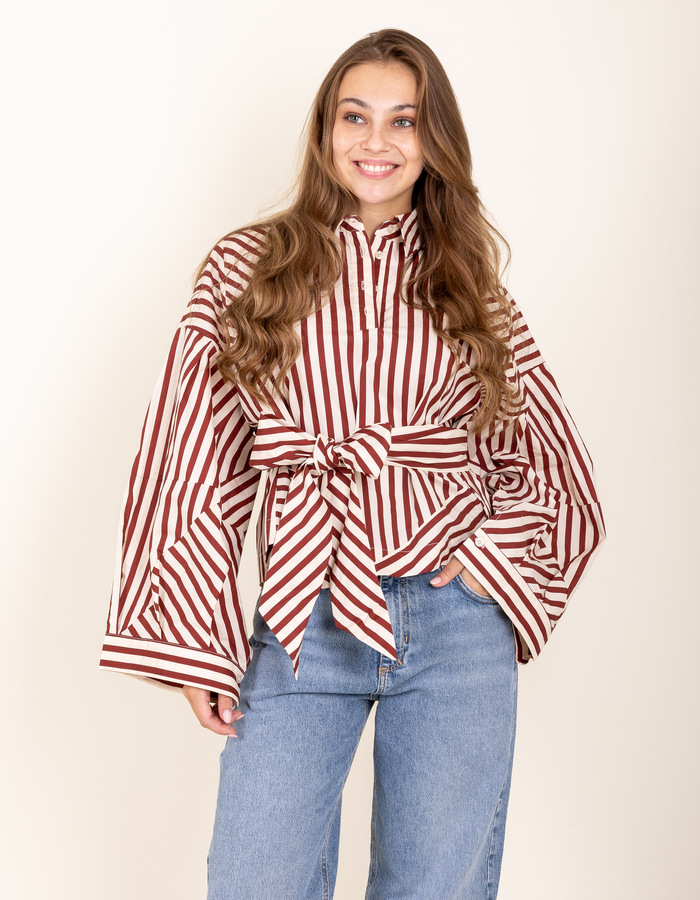 OsloW6 - gestreepte katoenen blouse in bordeaux