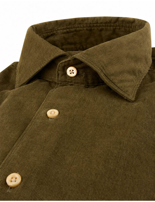 Slimline corduroy hemd in babycord groen