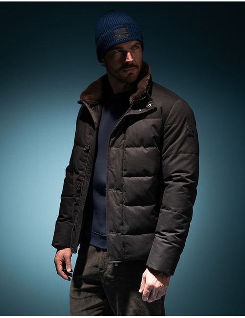 Agiato jas bruin