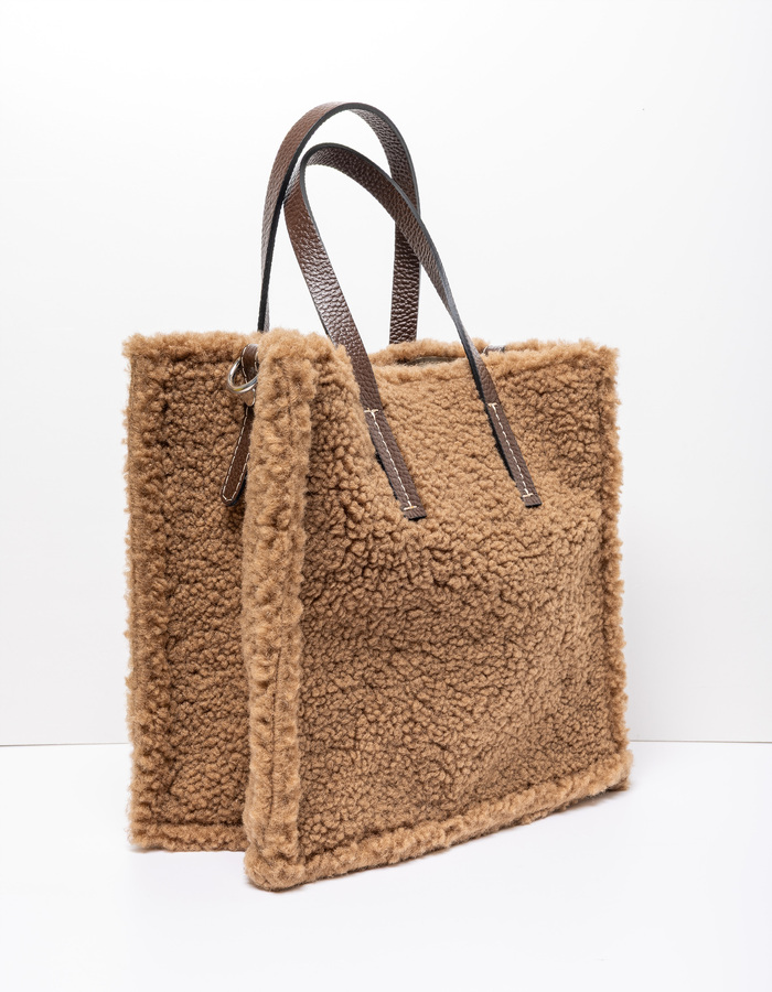 Kassiopea handtas camel