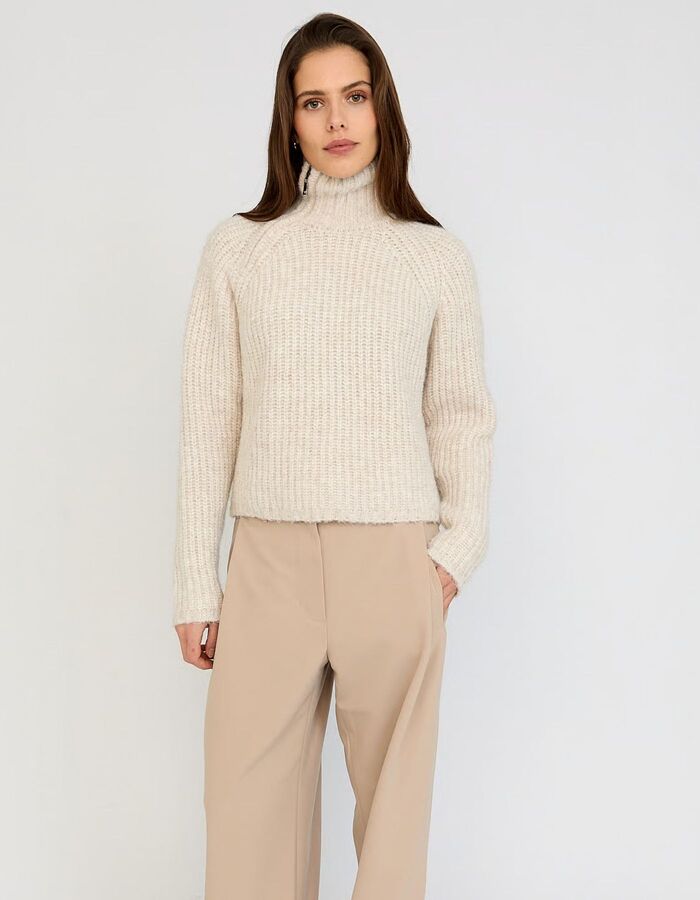 Moscow pull beige