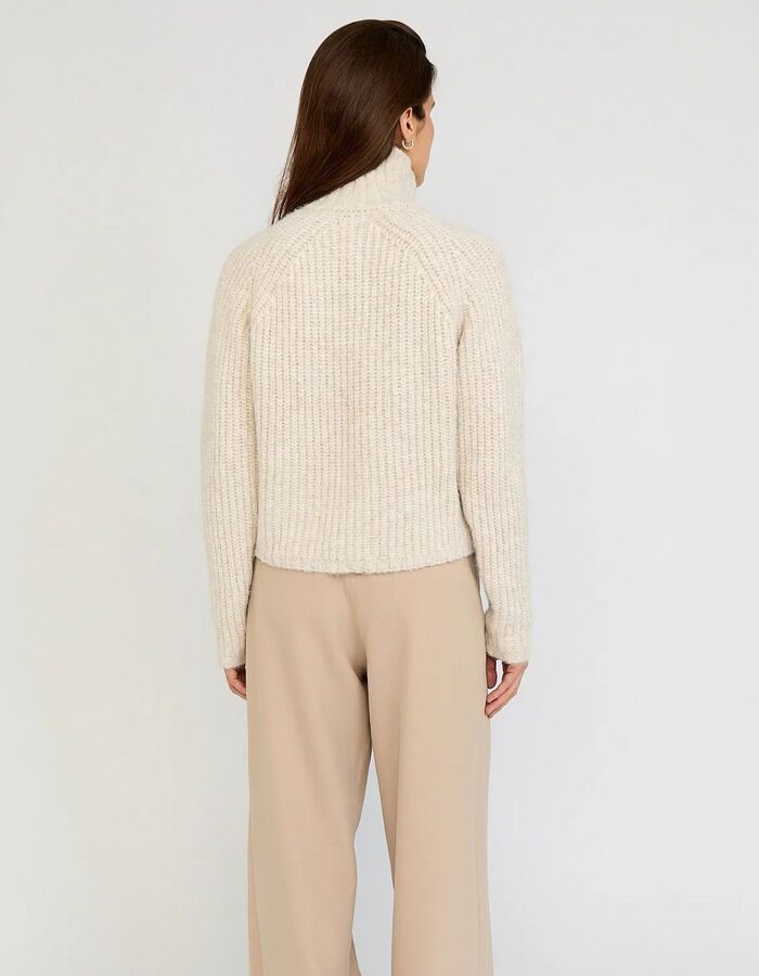 Moscow pull beige