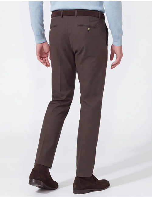 Taura slim fit chino met comfort stretch donkerbruin