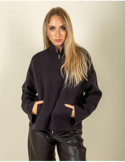Anne Claire jas bruin