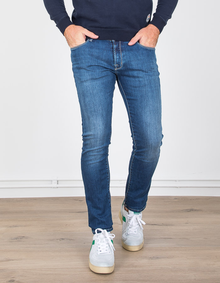 Medium blauwe slim fit stretch jeans – ATN01S