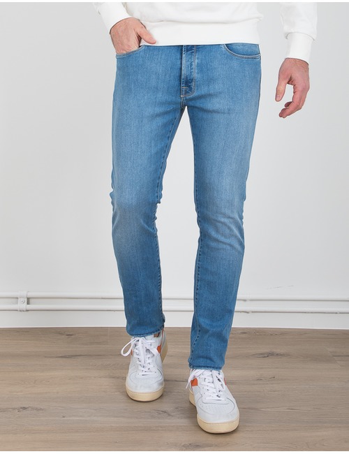 Slim fit Lichtblauwe jeans met patch
