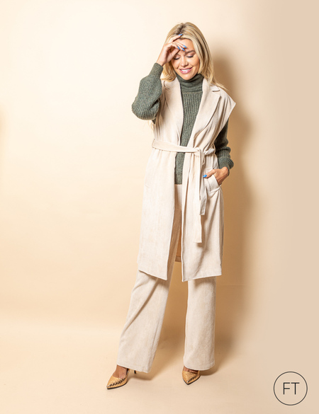 AnnelienCoorevits-wintercollectie2024-nieuwecollectie2024-dameskleding-merkkledingdames-damesmode-koksijde-fashionteam-online-merkkleding-Look3.jpg