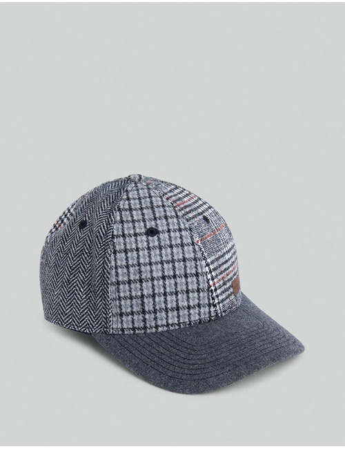 Hackett pet