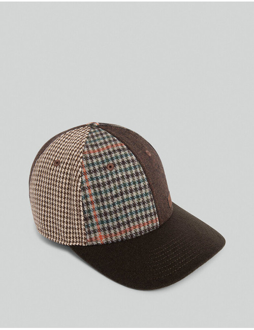 Hackett pet