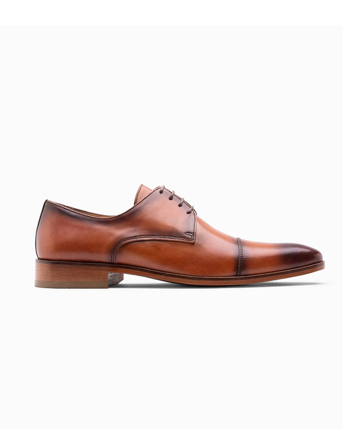 Cognackleurige lederen veterschoen – model Buti  