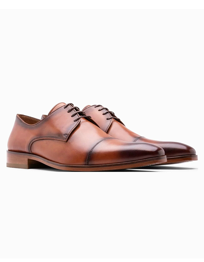 Cognackleurige lederen veterschoen – model Buti  